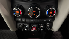 MINI Cooper 2.0 S Exclusive 3dr Auto Petrol Hatchback